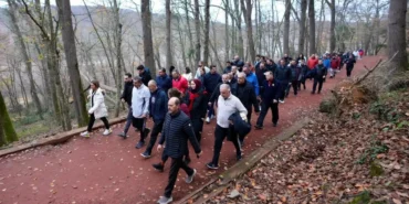 bakan-tekin-ogretmenlerle-doga-yuruyusu-yapti-j79FkJGg.webp