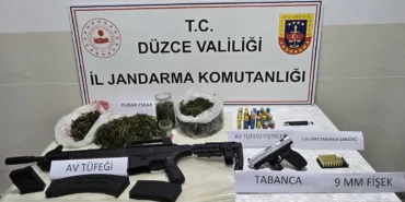 duzce-golyakada-uyusturucu-ve-silah-operasyonu-fBAK3uiA.webp