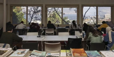 izmirin-kutuphanelerini-kitap-kurtlari-cok-sevdi-fCT6sYsU.webp