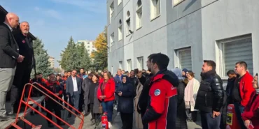 kayseri-kocasinanda-personele-acil-durum-tahliye-ve-yangin-tatbikati-Y1RH5Iwn.webp