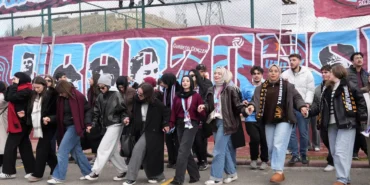 keciorende-universiteli-trabzonsporlulardan-coskulu-horon-festivali-P7yHJIny.webp