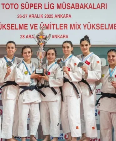 konyali-sporculardan-judoda-tarihi-basari-vcjFav4w.webp