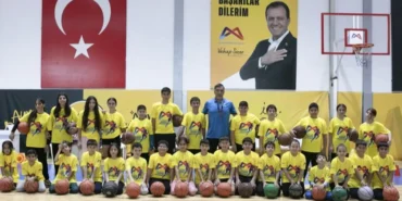 mersinde-ucretsiz-basketbol-kursuna-yogun-ilgi-Qr9FF5Wb.webp
