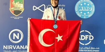 sakaryali-kick-bokscu-dunya-3uncusu-oldu-tZR5wuAO.webp