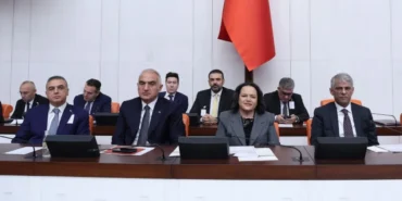 tbmmde-merkezi-yonetim-butcesi-gorusmeleri-suruyor-JqB9VuOp.webp