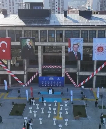 trabzon-arakliya-modern-adalet-binasi-torenle-acildi-wkqQcpMm.webp