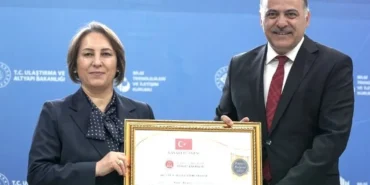 adalet-bakanligina-dijital-donusum-odulu-LG7kQvfz.webp