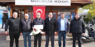 baskan-durmustan-duyarli-sofore-hediye-ceki-LYsMRbTj.webp