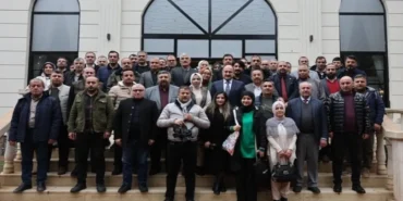 baskan-gulpinar-gazetecilerle-bir-araya-geldi-1yWFCBaP.webp