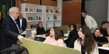bursa-niluferde-baskan-ozdemirden-genclere-finaller-oncesi-moral-ziyareti-jbilQrkQ.webp