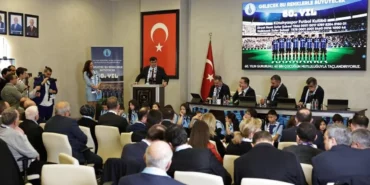 gelecek-mavi-simsekin-renkleriyle-buyuyecek-mn1aPQEp.webp