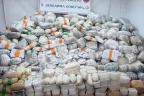 hakkaride-860-kilogram-uyusturucu-madde-ele-gecirildi-3ppDksSf.webp