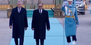 malezya-basbakani-enver-ibrahim-kulliyede-ianAIZAQ.webp