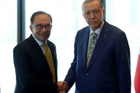 malezya-basbakani-enver-ibrahim-turkiyeye-geliyor-itVNkk78.webp