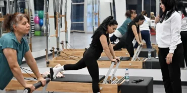 mersinde-kadinlar-reformer-pilatesle-yenileniyor-bXfqqhkl.webp