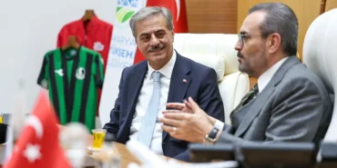 sakarya-turkiye-yuzyili-sehirleri-arasinda-nadide-bir-yere-sahip-olacak-AWWiw7DL.webp