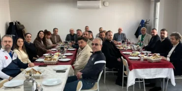 artvinspor-yonetiminden-altyapi-ve-gelecek-vizyonu-toplantisi-vlLjHlOF.webp