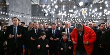 bakan-tunc-minguzzi-icin-duzenlenen-mevlit-programina-katildi-jag1GNZI.webp