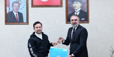 bursa-kestelde-kpss-hazirligi-yapan-genclere-destek-siVgA5RF.webp
