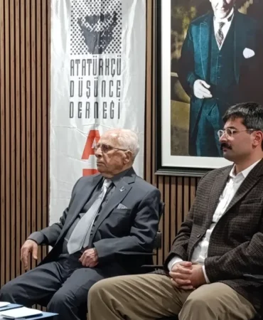 bursa-mudanyada-add-aydinlanma-sehitlerini-unutmadi-PLkfyGhU.webp