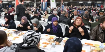 bursa-osmangazide-ramazan-coskusu-meydanlara-tasiyor-FhHqc1at.webp