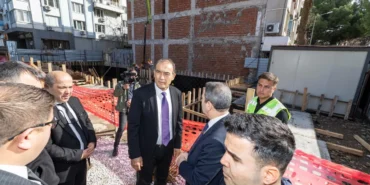 izmir-bergamada-ticaret-merkezine-temel-M1DeySOS.webp