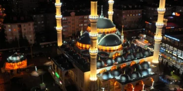konya-selcukluda-berat-kandili-manevi-coskuyla-idrak-edildi-EzZNfeRb.webp