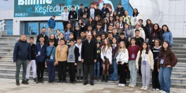 konyada-binlerce-ogrenci-bilimle-bulusuyor-CpNxSP7B.webp