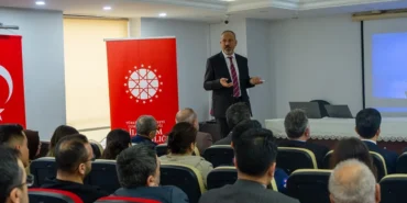 osmaniyede-yapay-zek-caginda-gazeteciligin-gecirdigi-donusum-anlatildi-J8MTPYai.webp