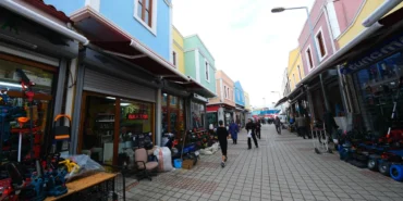 sakaryanin-yasayan-hafizasi-uzuncarsi-yenileniyor-NcWHdBd6.webp