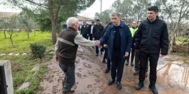 seferihisarda-yagistan-etkilenenlere-izmir-buyuksehirden-yerinde-destek-4xVlVpcM.webp
