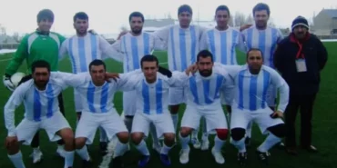 agridaki-efsane-kadrodan-sahada-kalan-tek-isim-XfWwgdvF.webp