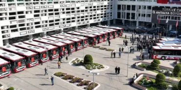 antalya-buyuksehirden-toplu-tasima-filosuna-19-yeni-otobus-fqEX5DnD.webp