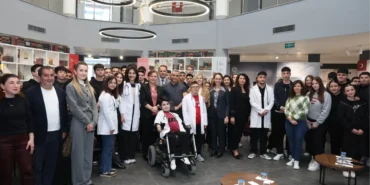 baskan-sadi-ozdemirden-saglik-calisanlarina-tesekkur-uOKeyGp3.webp