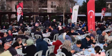 bursa-osmangazide-gonul-sofralari-yenibaglarda-kuruldu-k6Fy4vnz.webp