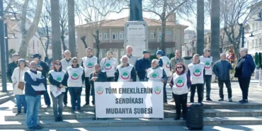 emekliler-mudanyadan-seslendi-emeklinin-yuzu-gulmeden-bayram-gelmez-wxffOPIe.webp