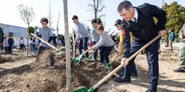 izmirde-yesil-alan-donusumunde-umut-filizlendi-DACm3FN4.webp