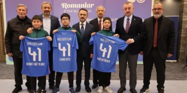 kocaelide-baskan-buyukakin-roman-iftarina-katildi-MduIEDXj.webp