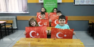 sakarya-buyuksehir-ogrencilerle-milli-marsi-andi-uatVXSmp.webp