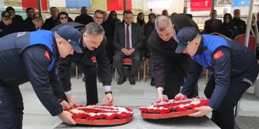 uskudar-vapuru-faciasi-sehitleri-golcukte-unutulmadi-7D35YIgv.webp