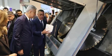 bakan-bolat-turkiye-dogal-tasta-dunyada-ilk-ucte-MP9st2JB.webp