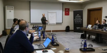bursa-business-schooldan-is-dunyasina-yapay-zeka-egitimi-UU2hulcy.webp