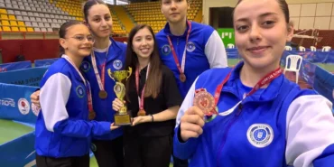 bursa-buyuksehir-belediyespor-masa-teniside-sezonu-4uncu-tamamladi-wMvmxusj.webp