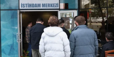 bursa-osmangazide-vatandaslar-istihdam-bulusmalariyla-is-sahibi-oluyor-v3jYf3dj.webp