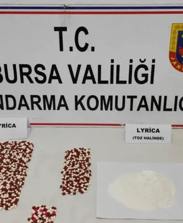 bursa-yenisehirde-sentetik-ecza-ele-gecirildi-jsnETykp.webp