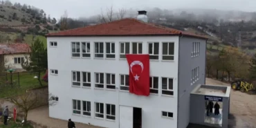 buyukorhanin-danacali-koyunde-eski-okul-sosyal-merkeze-donustu-mG9hes13.webp