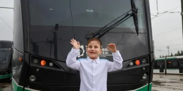 hayal-etti-6-yasinda-vatman-oldu-zmgruiPl.webp