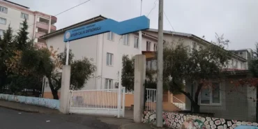 kahramanmarasta-okulda-silahli-saldiri-olu-ve-yaralilar-var-jacSsTcZ.webp