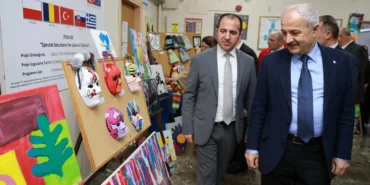 kocaeli-gebzede-otizm-farkindaligina-anlamli-program-LWPyChne.webp