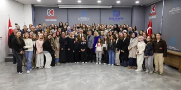 kocaelide-baskan-buyukakindan-soydas-ogrencilere-misafirperverlik-KrLzzdGk.webp